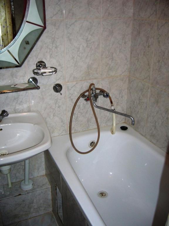 Hotel Profspilkovyi Луцьк Номер фото